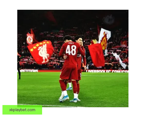 马丁内利因推搡裁判被黄牌警告引发赛场争议